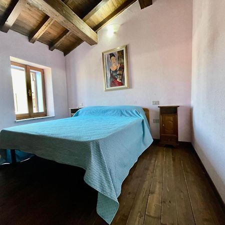 Villa Nel Cortile Della Casa Di Carta, Due Singole Unita Torpè Esterno foto